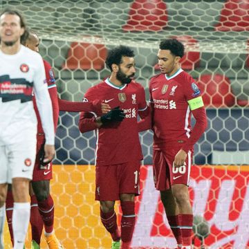 Salah passerte klubblegende – men Liverpool snublet mot dansk lag