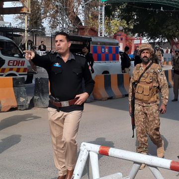 Minst 47 døde etter angrep på moské i Peshawar