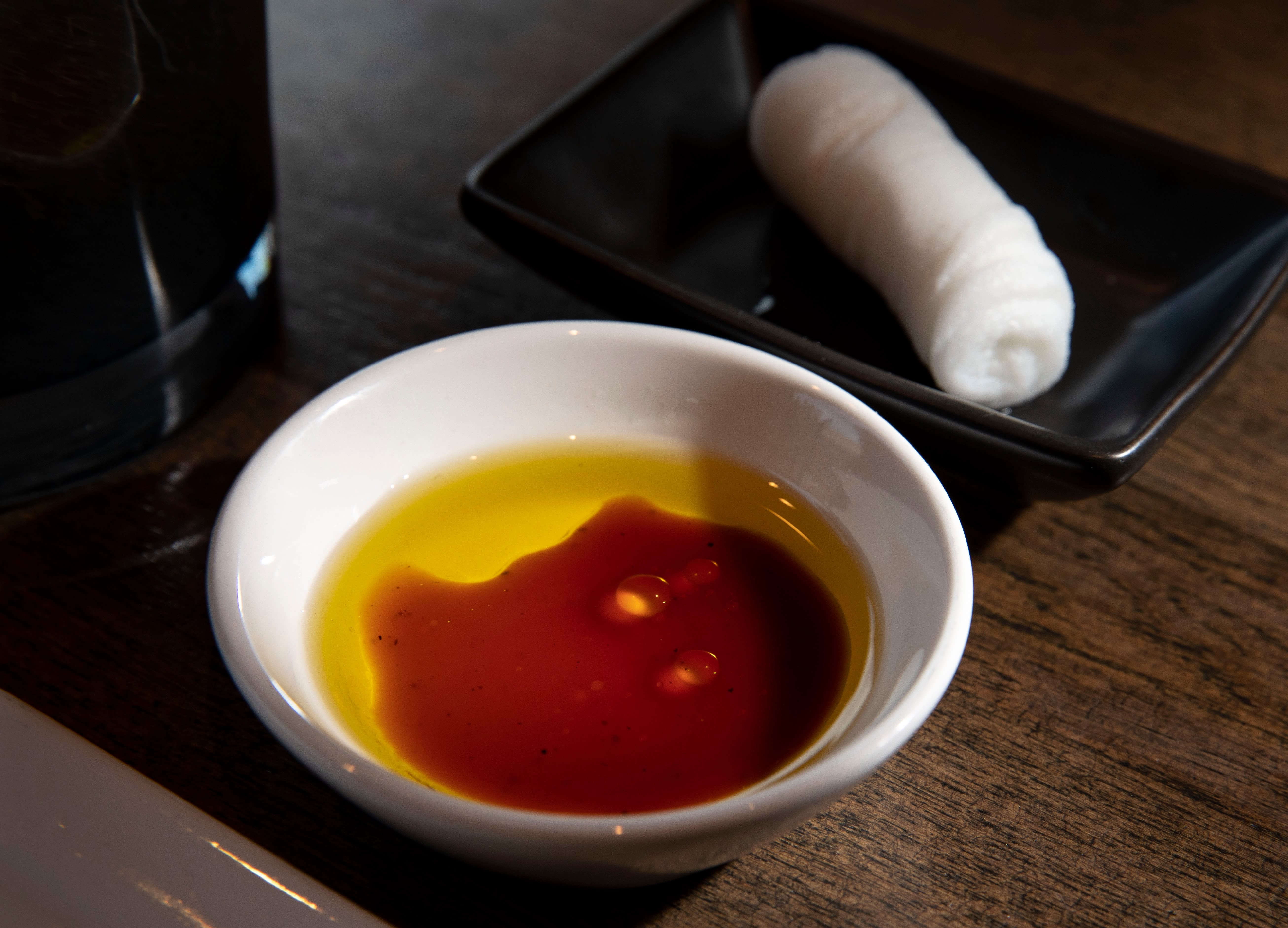 Brød med olivenolje og balsamico hører med.