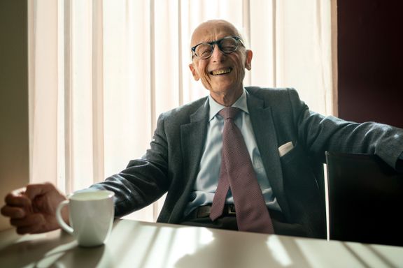90-årsjubilanten Willoch:  -Dagens ledere bør tenke fremover på hva som kan skape en stabil, velbalansert verden om 30 til 40 år. 