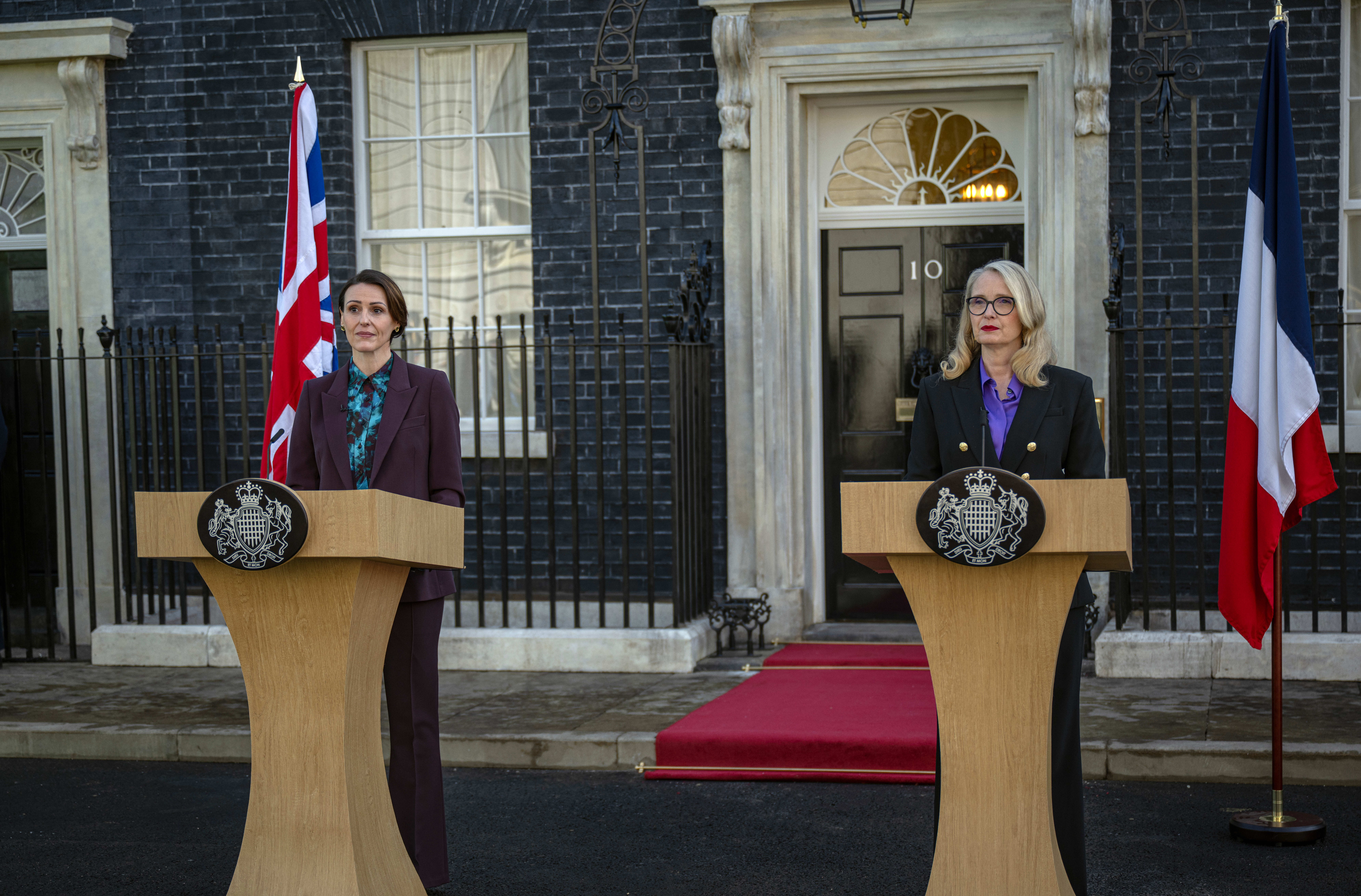 Suranne Jones og Julie Delpy spiller britisk statsminister og fransk president i «Hostage».