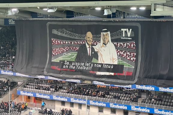 RBK-supportere med Qatar-markering før avspark