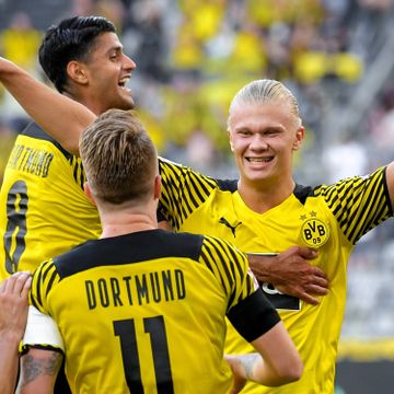 Haaland-show: To mål og tre assists da Dortmund knuste Hauges Frankfurt