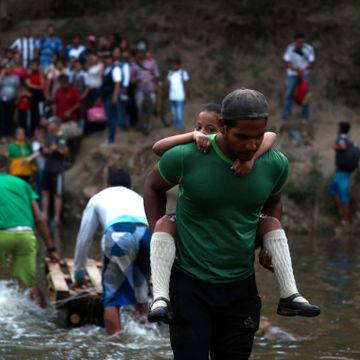 3.000 venezuelanske barn krysser grensen for å gå på skole