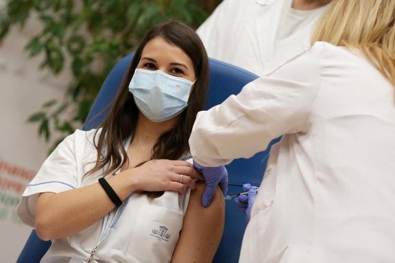Aftenposten mener: La helsearbeiderne vaksinere hverandre