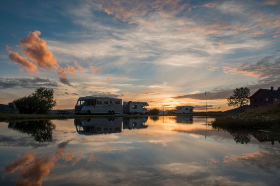 Hva med å beskue verden fra en campingplass i sommer? 