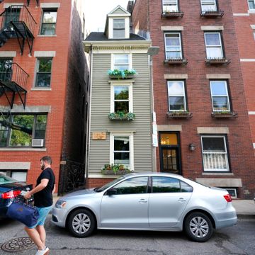Kunne du tenke deg å bo slik? Nå er det tynne, lille huset solgt for 1,25 mill. dollar.