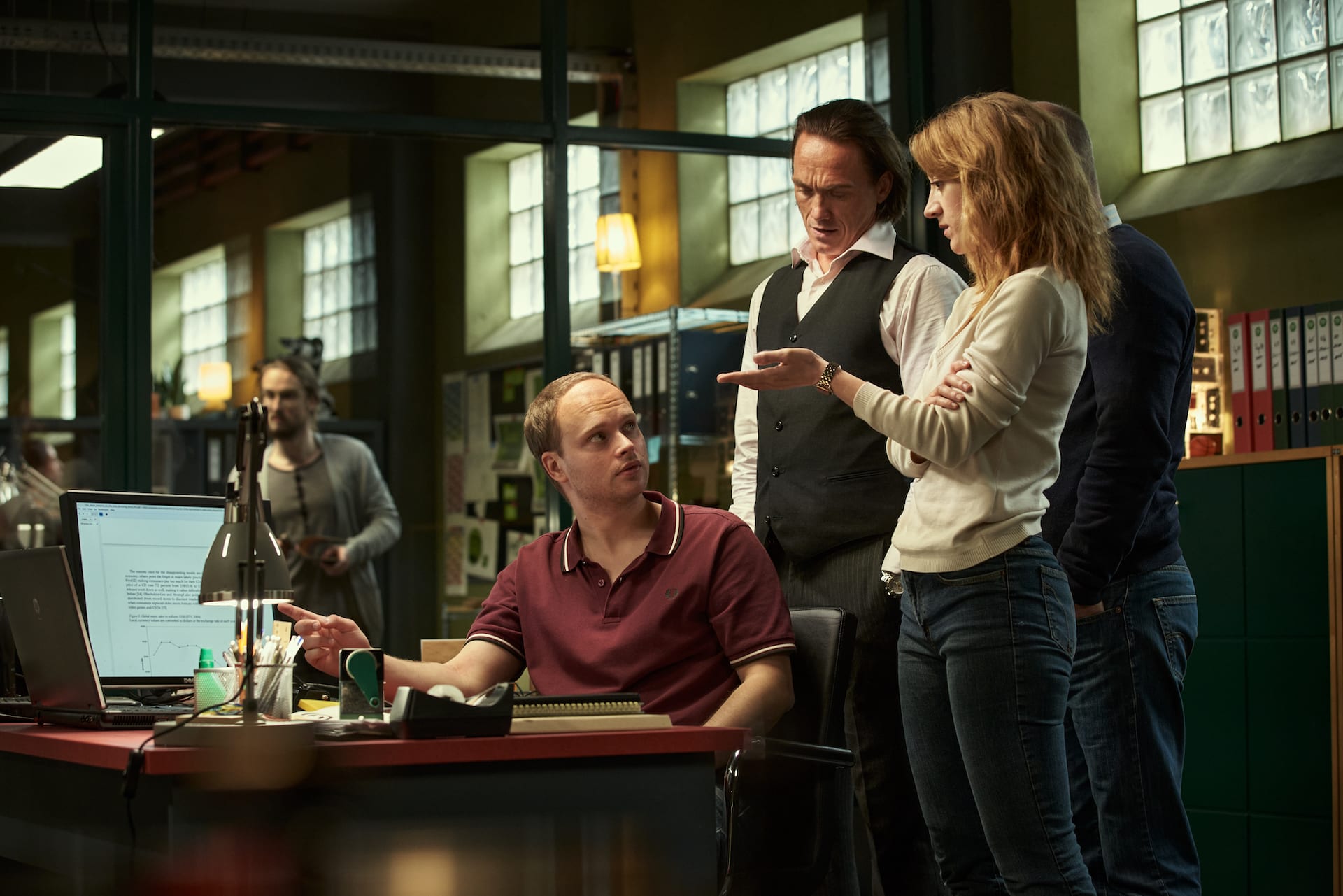 Edvin Endre, Christian Hillborg, Gnizem Kling Erdoga og Erik Norén jobber med å gjør Spotify-spilleren best mulig. 