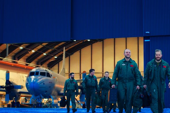 Forsvarsministeren besøker basen – må igjen svare på spørsmål om USA-fly på Andøya 