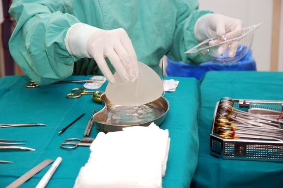 Plastisk kirurgi: Bloggere må ta mer ansvar | Silje Lien Sveen