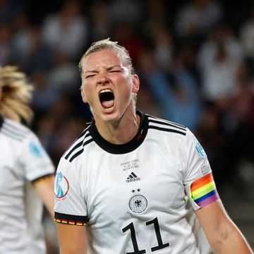 Bild: FIFA nekter Tyskland å bruke regnbuebånd i VM