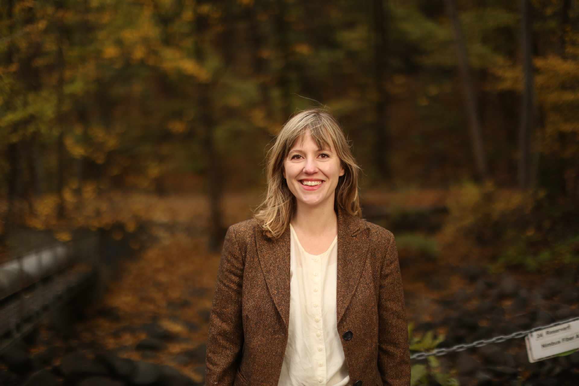 Frida Homlung forteller gjerne om kjipe dating-opplevelser på scenen. 