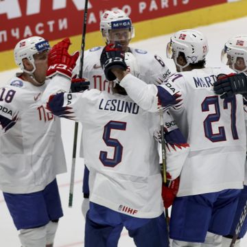 Norge sikret plassen i elite-VM med festhockey