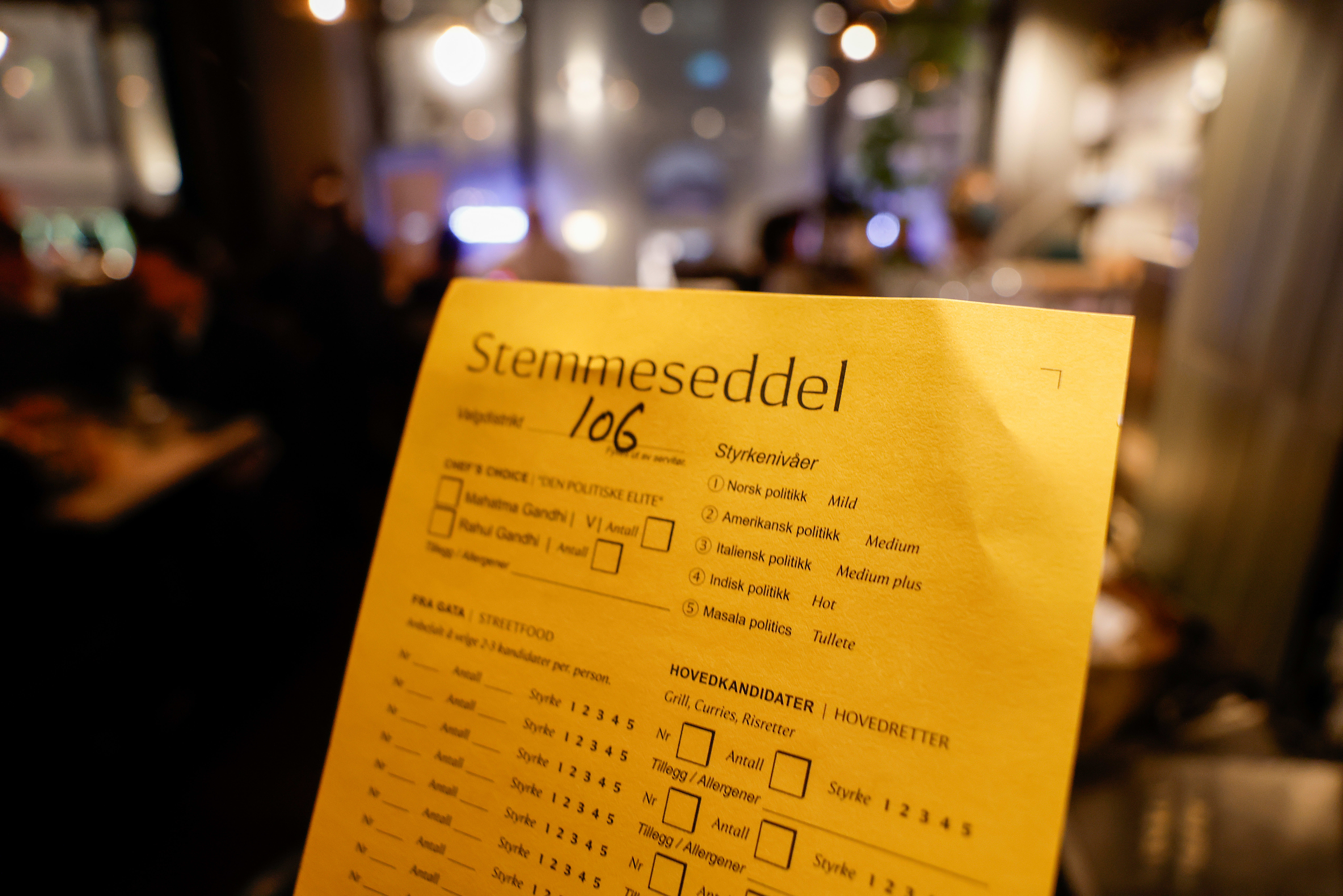 Du bestiller ved å fylle ut en stemmeseddel.