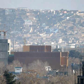 USA sender tusenvis av soldater til Kabul for å evakuere ambassadeansatte – Norge avventer
