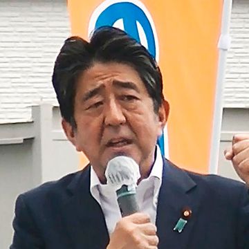  Aftenposten mener: Drapet på Shinzo Abe kan endre Japan