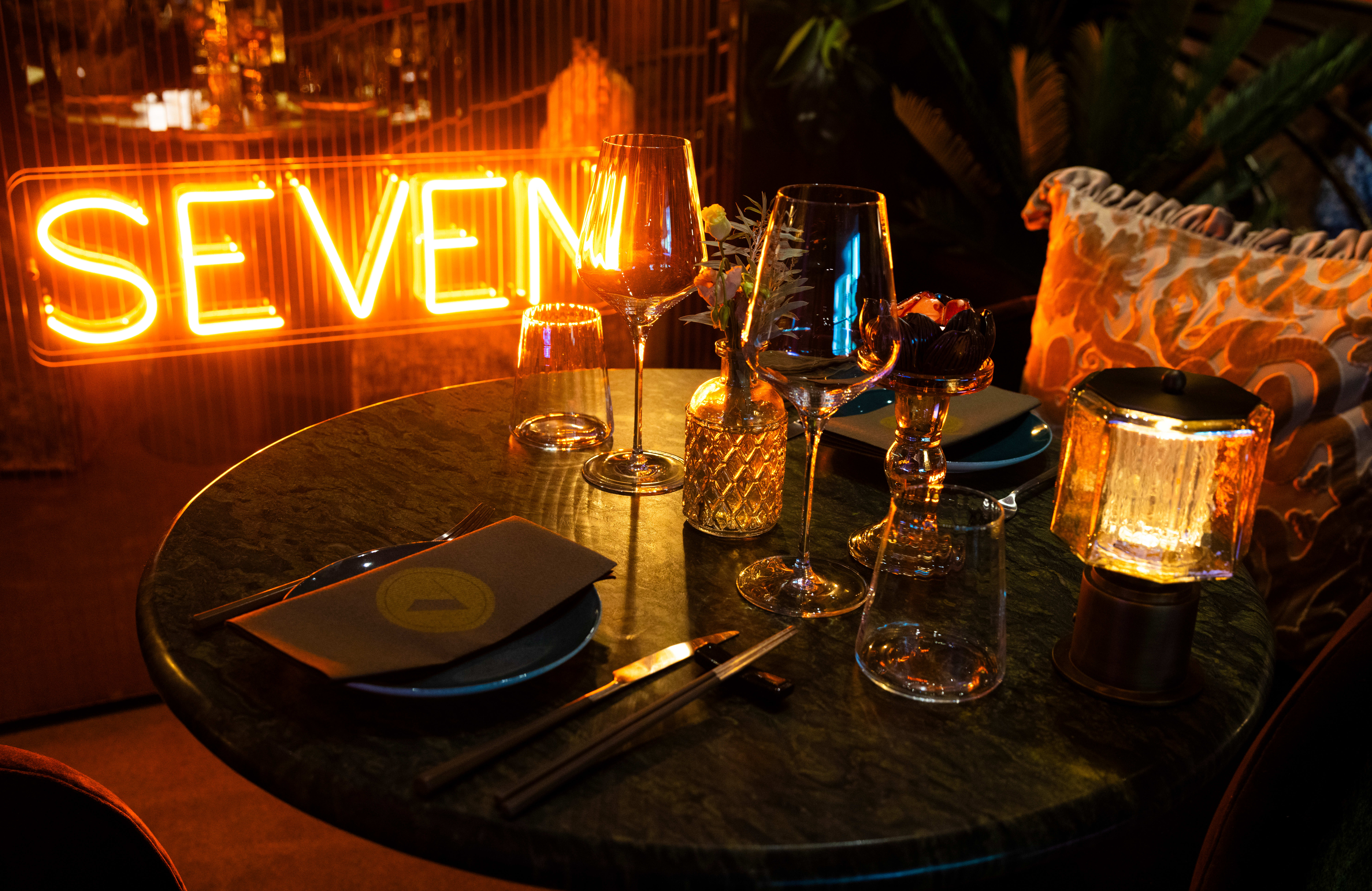 Nykommeren Seven imponerer.