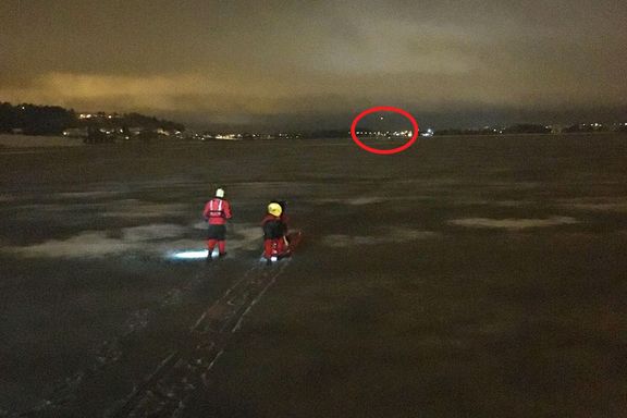 Brannfolk svømte i issørpe for å redde seiler i havsnød