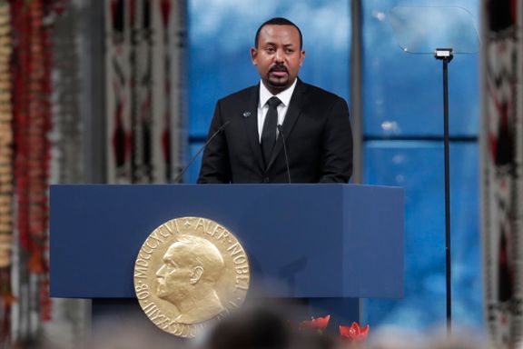 For under ett år siden fikk han Nobels fredspris. Nå er Etiopia i borgerkrig.