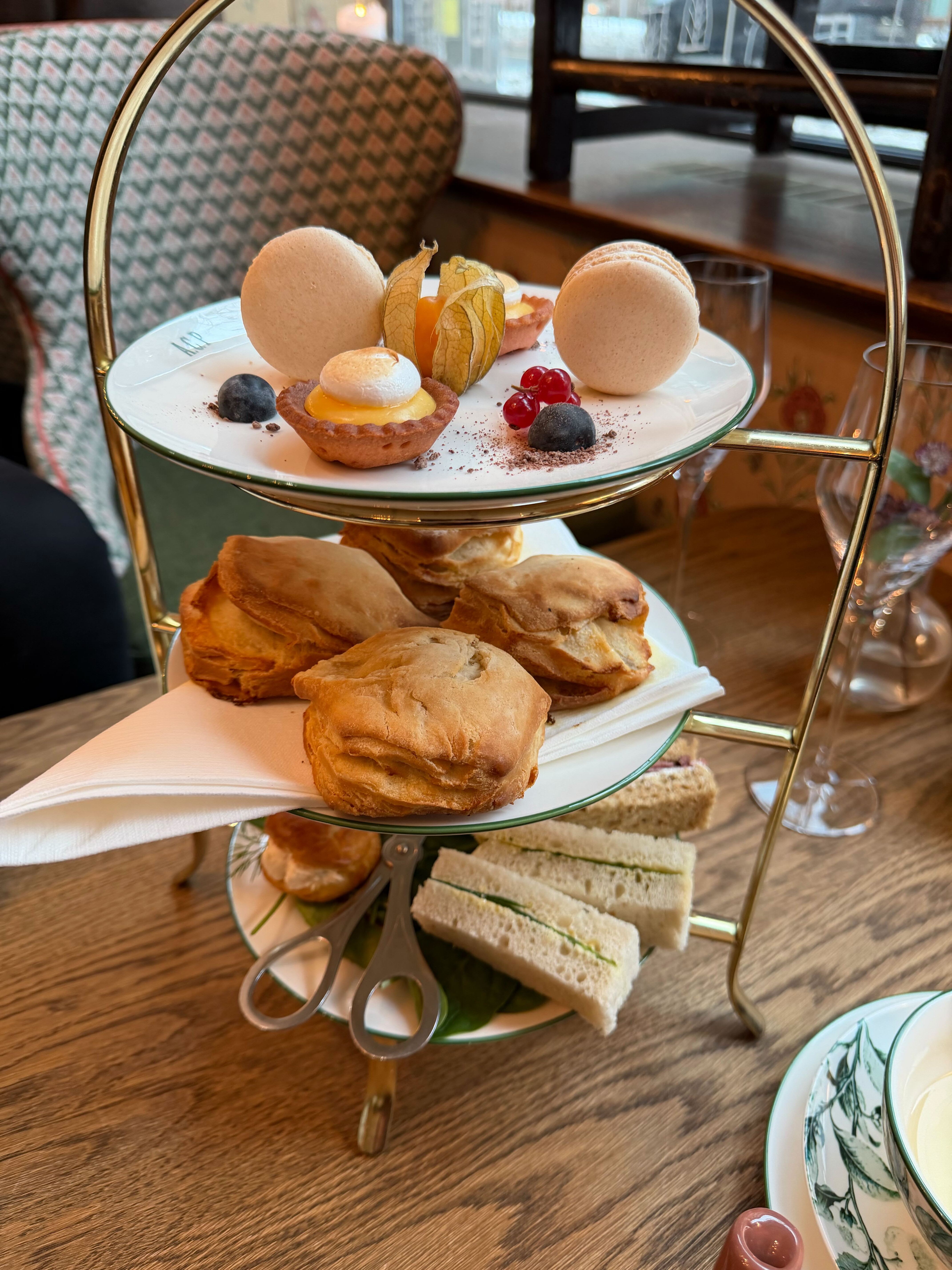 Test av afternoon tea: Fra deilig til hårreisende dårlig.