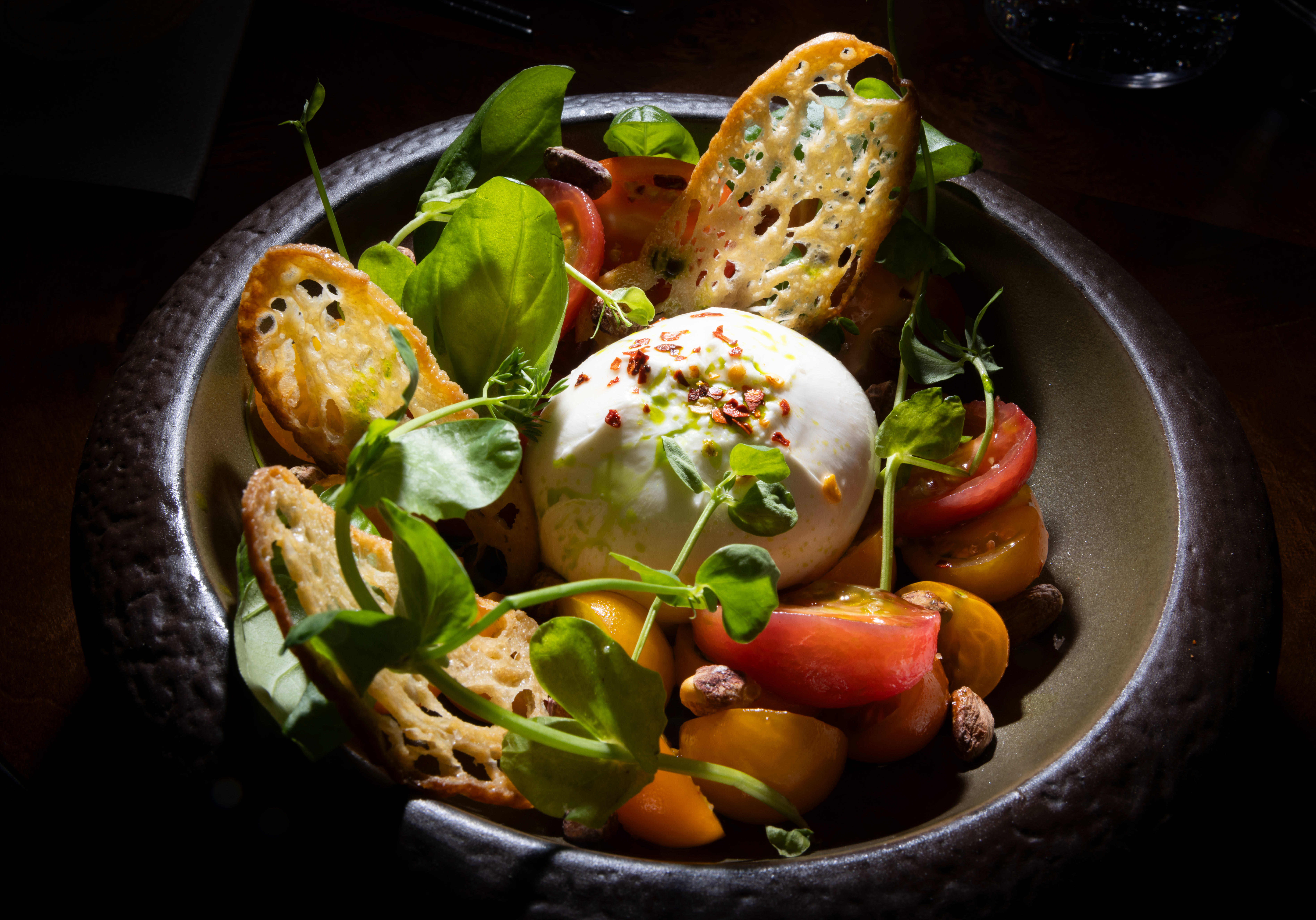 Nydelig tomater med burrata.