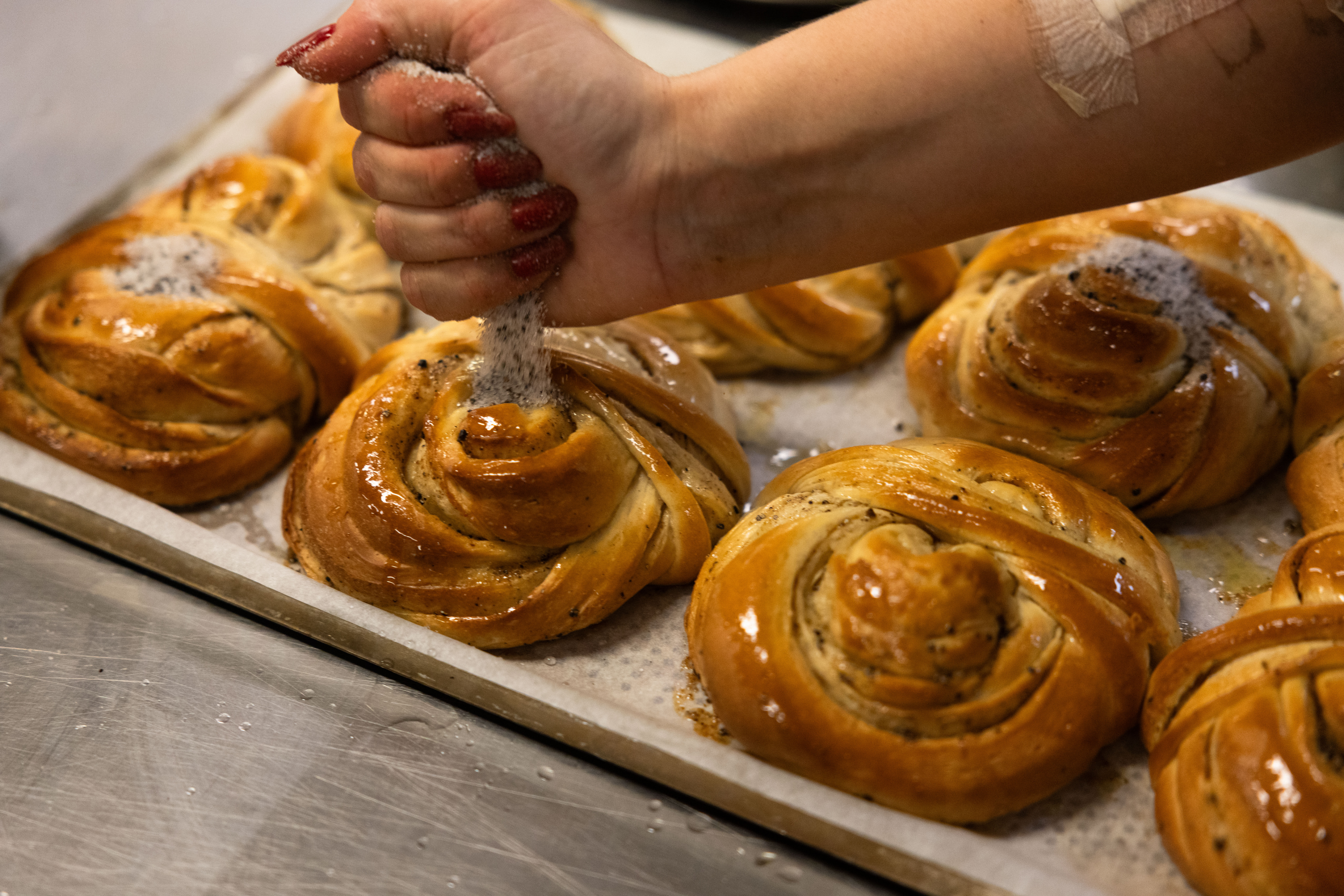 Kardemommeboller er bollenes boller, ifølge både Mankegard og Bjørndalen.