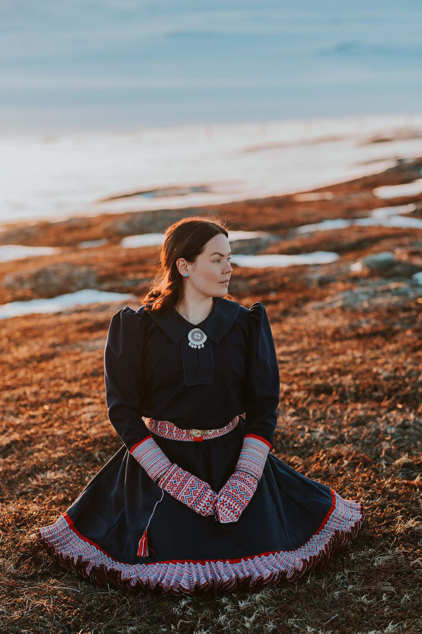 Regissør Elle Sofe Sara er selv tradisjonell samisk reindriver.