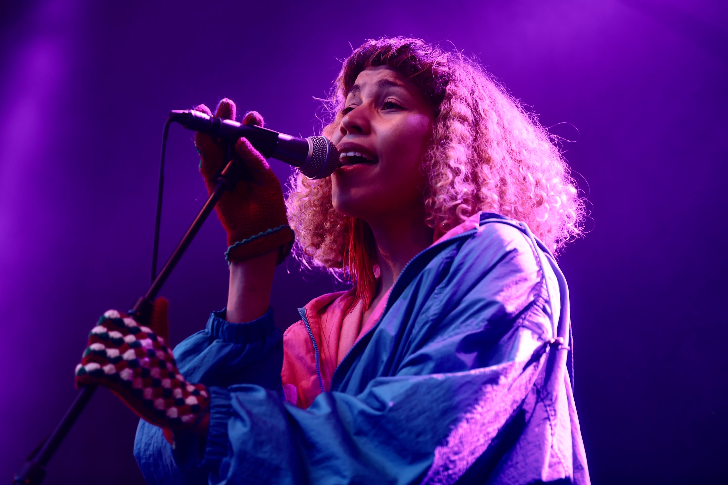 Brasiliansk-norske Charlotte Dos Santos har befestet seg som en av landets fremste jazzsangere. I helgen spiller hun på Blå.