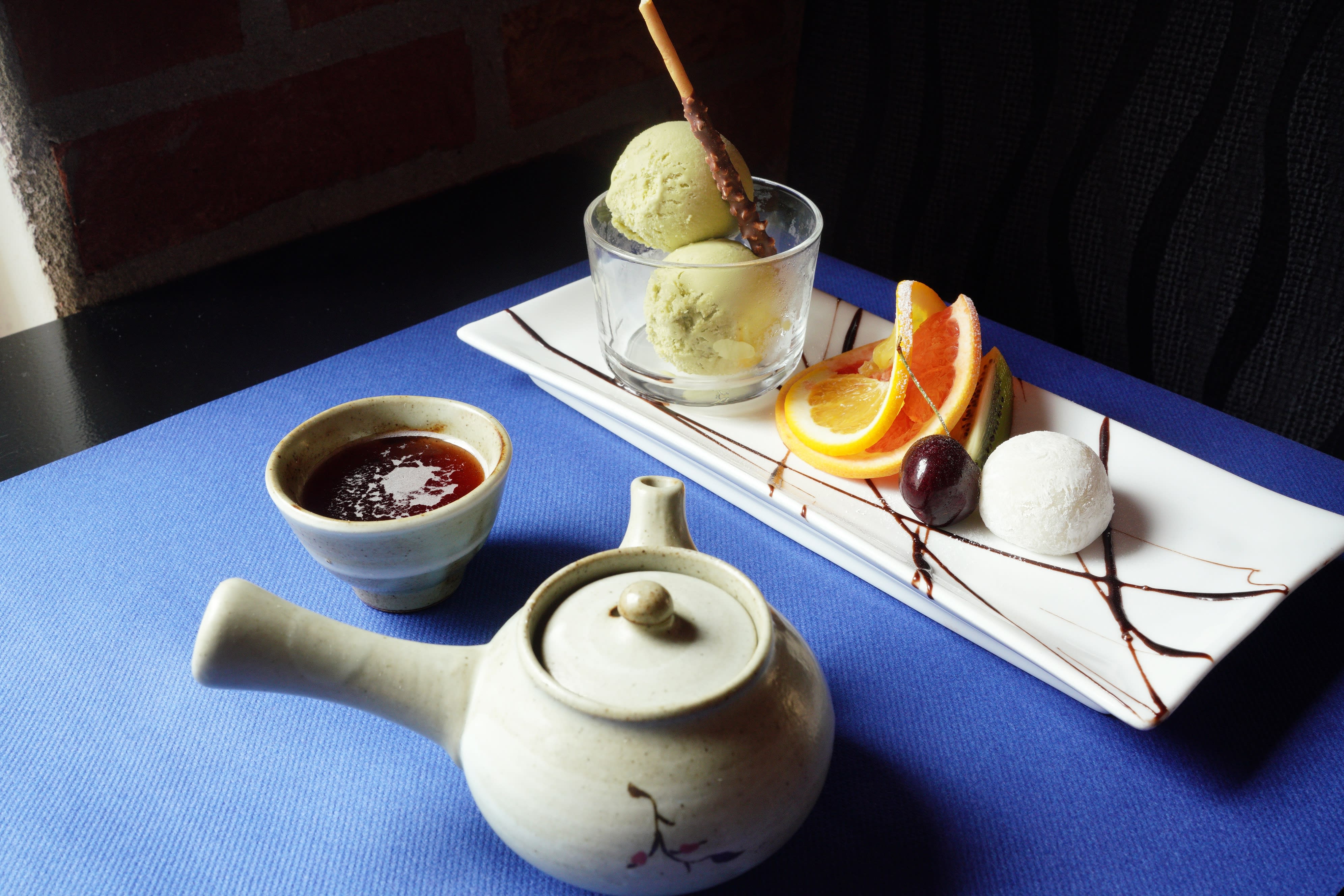 Grønn te iskrem med te er en lekker avslutning.