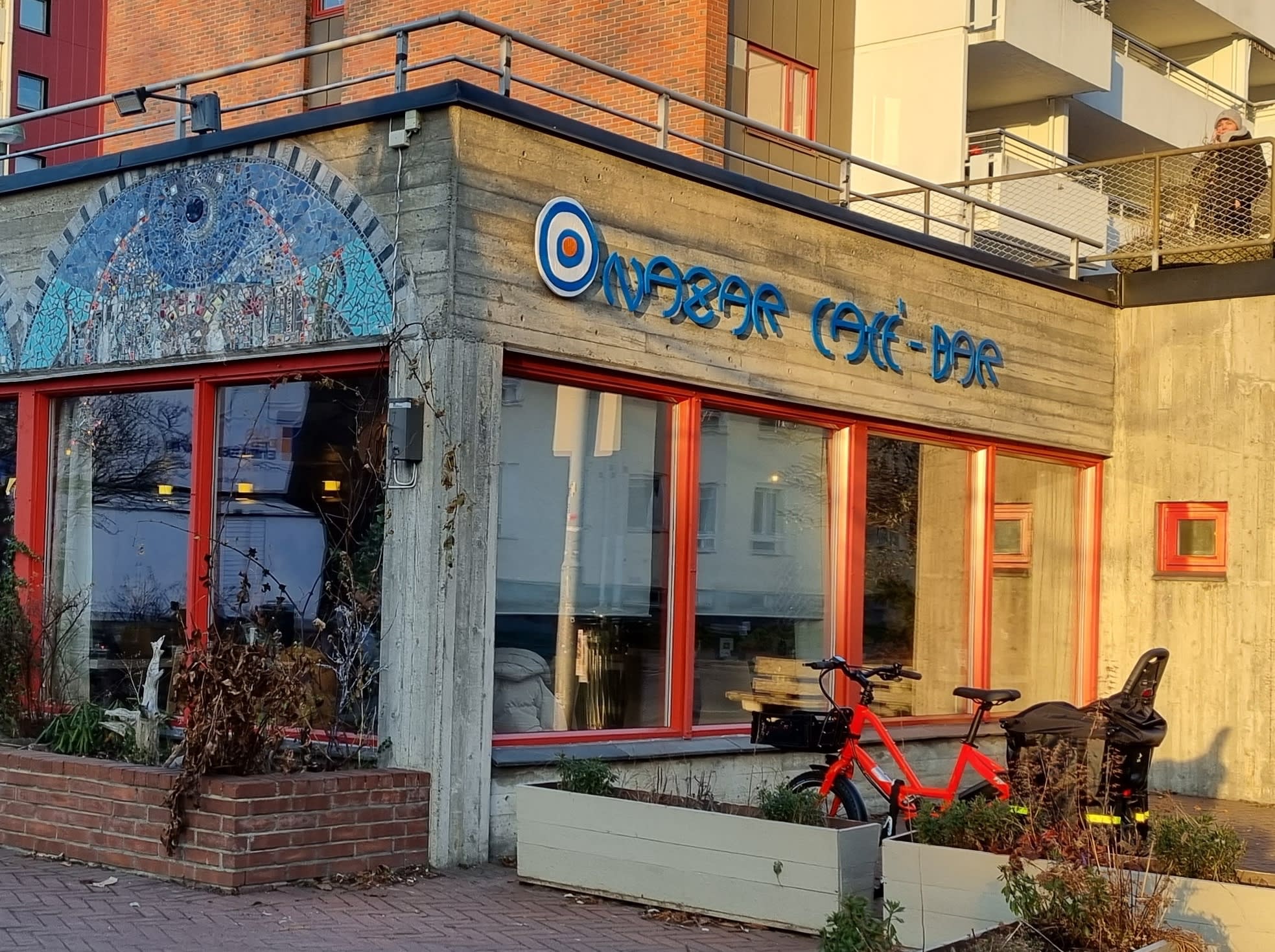 Lei Happy Meal? Disse stedene kan du fint ta med barna og spise.