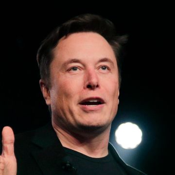 Tesla økte overskuddet med 1 milliard dollar