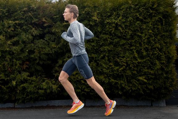 Noen kan spare nesten ti minutter på maraton, bare på valg av sko, ifølge ekspert. Vi har testet de nye «superskoene».