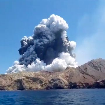 Politiet på New Zealand starter etterforskning etter vulkanutbruddet