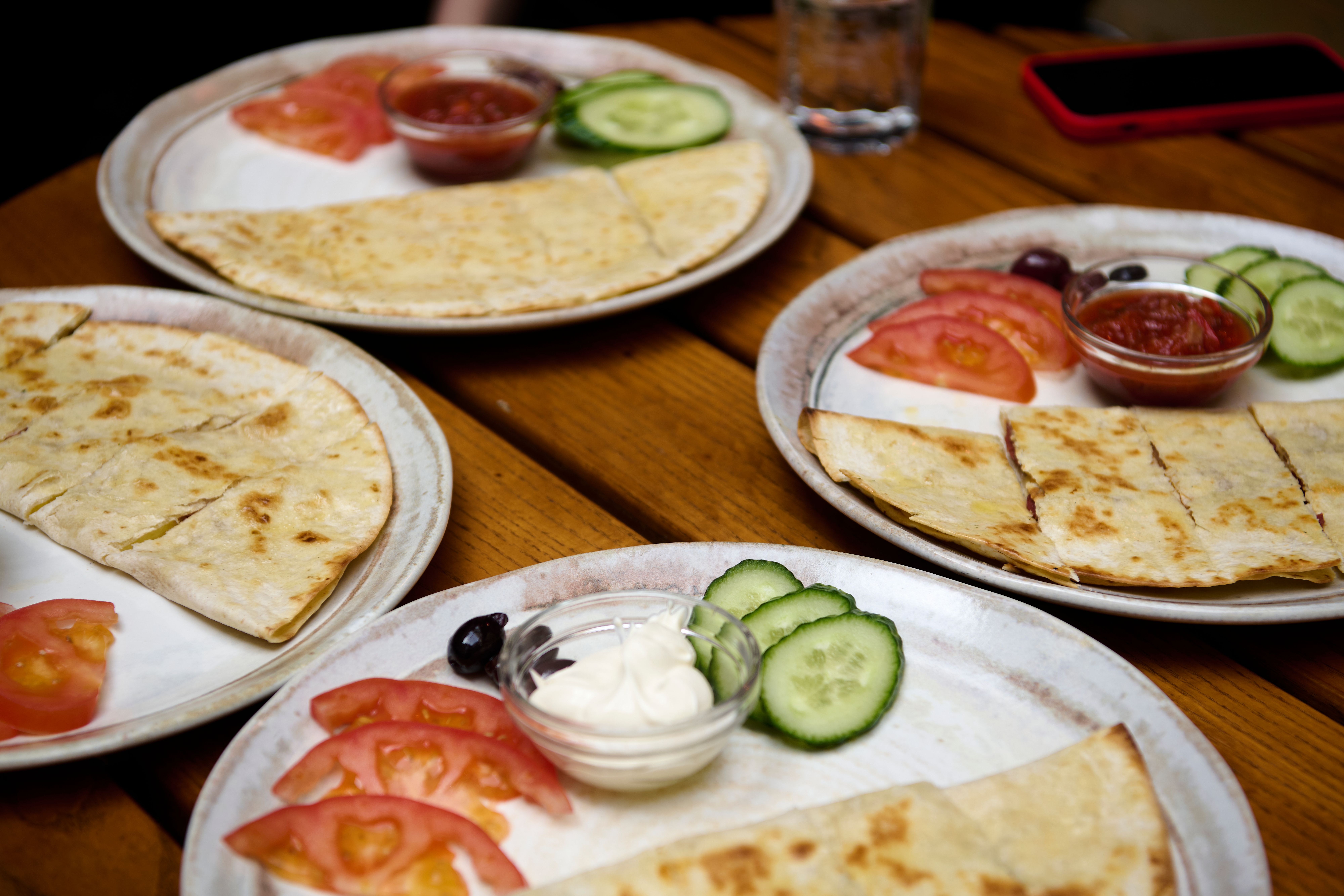 Café Sara har 60 retter på menyen. Vi testet alle sammen.