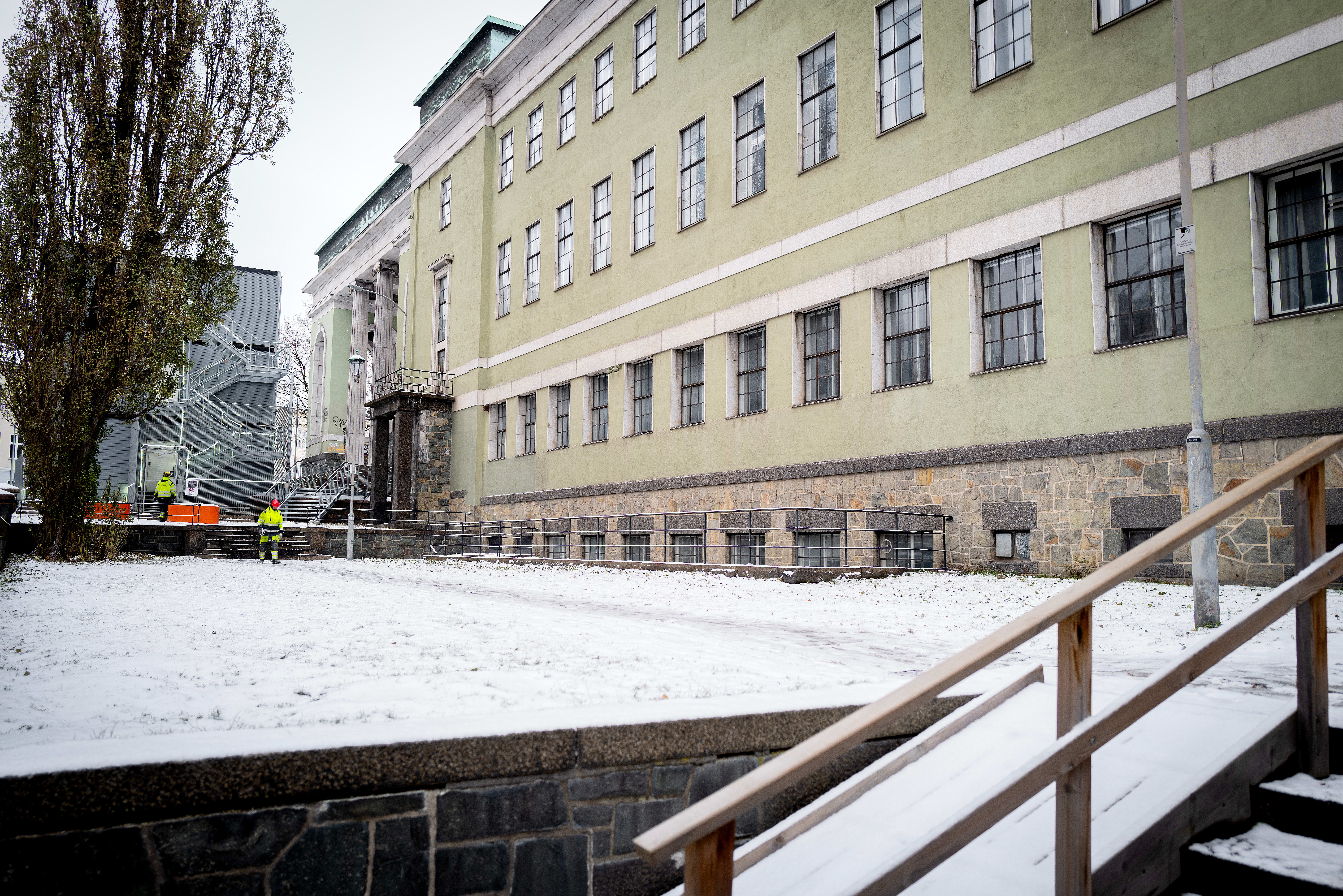 Det kan se ut som lite skjer på det gamle biblioteket, men planleggingen og oppussingen er i full gang. 