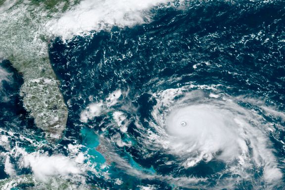 Bahamas stålsetter seg for orkanen Dorian