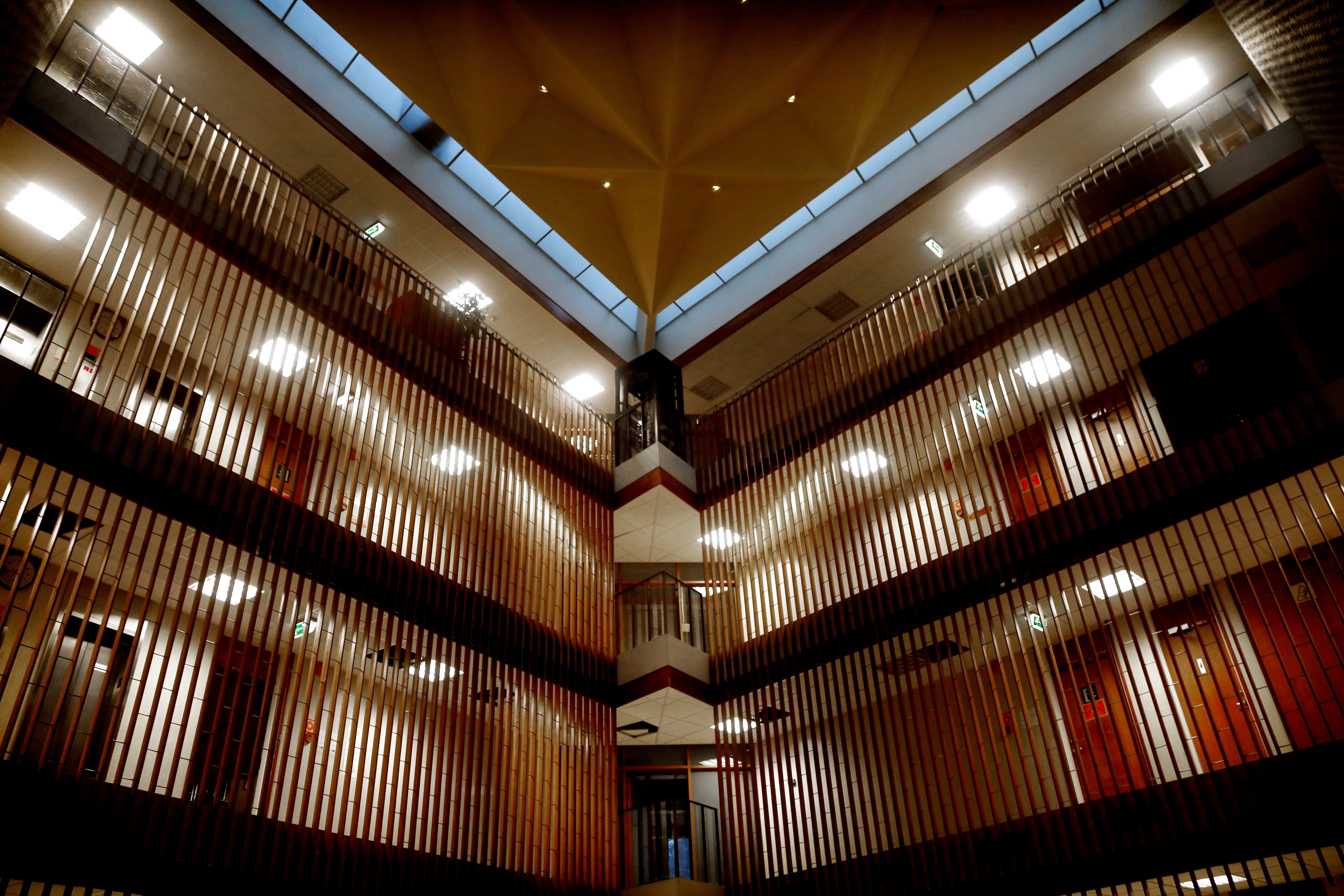 Innsiden av den gamle amerikanske ambassaden fra 2017. Her skal det nå bli en rekke serveringssteder. 