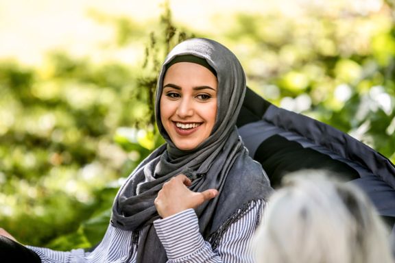 Hijab-striden rundt NRK: – Tanken om at hijab er undertrykkende, får folk til å reagere