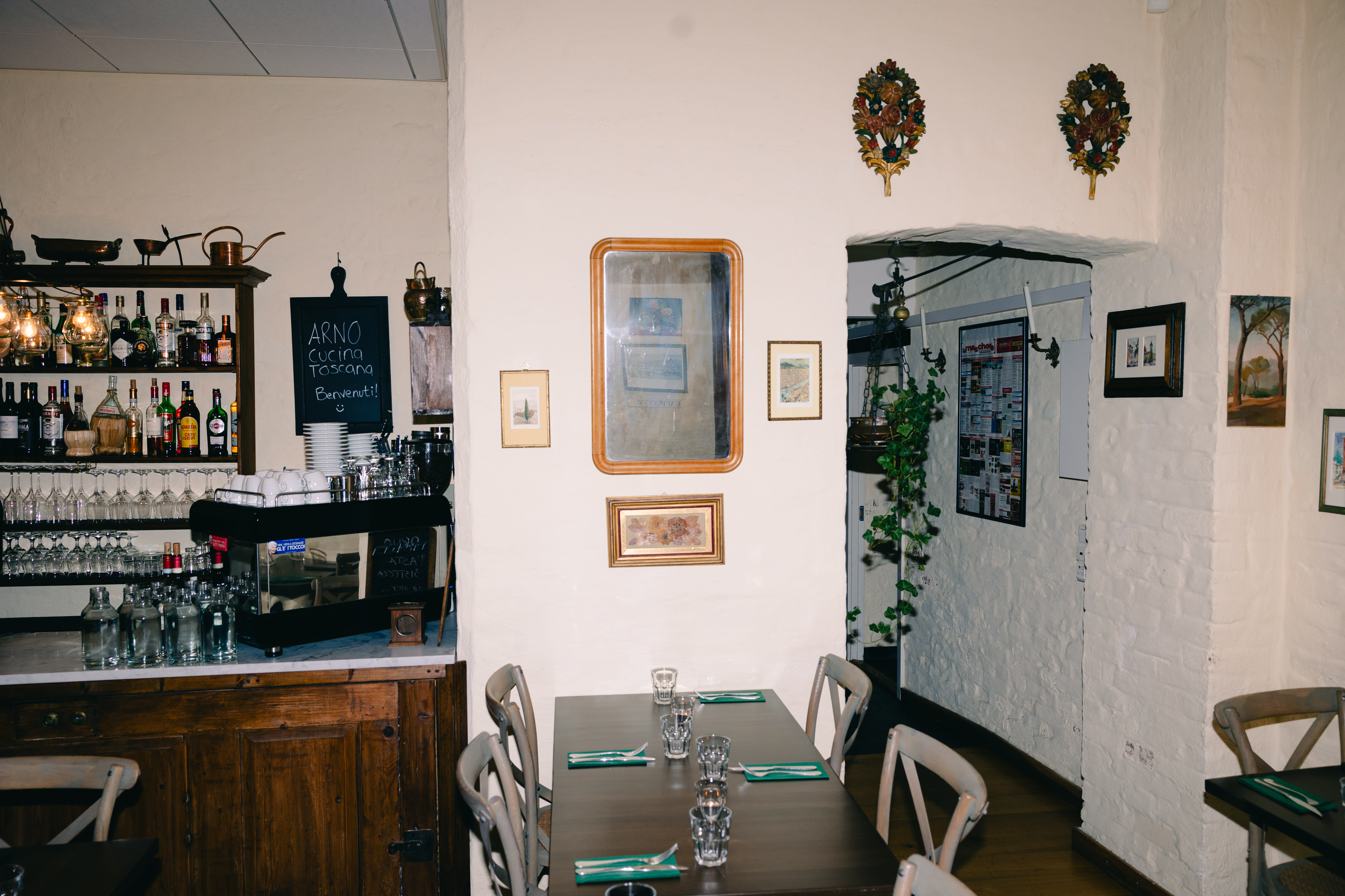 Arno er en av byens koseligste restauranter