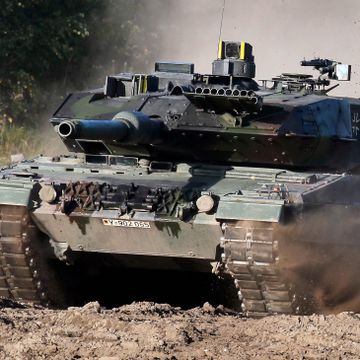 Medier: Tyskland sender stridsvogner til Ukraina bare dersom USA gjør det