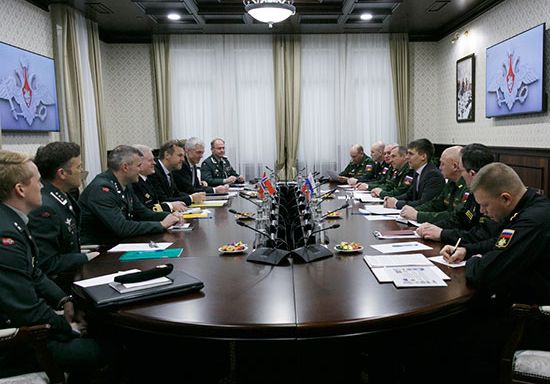  Et «konstruktivt» forsvarsmøte mellom Norge og Russland  