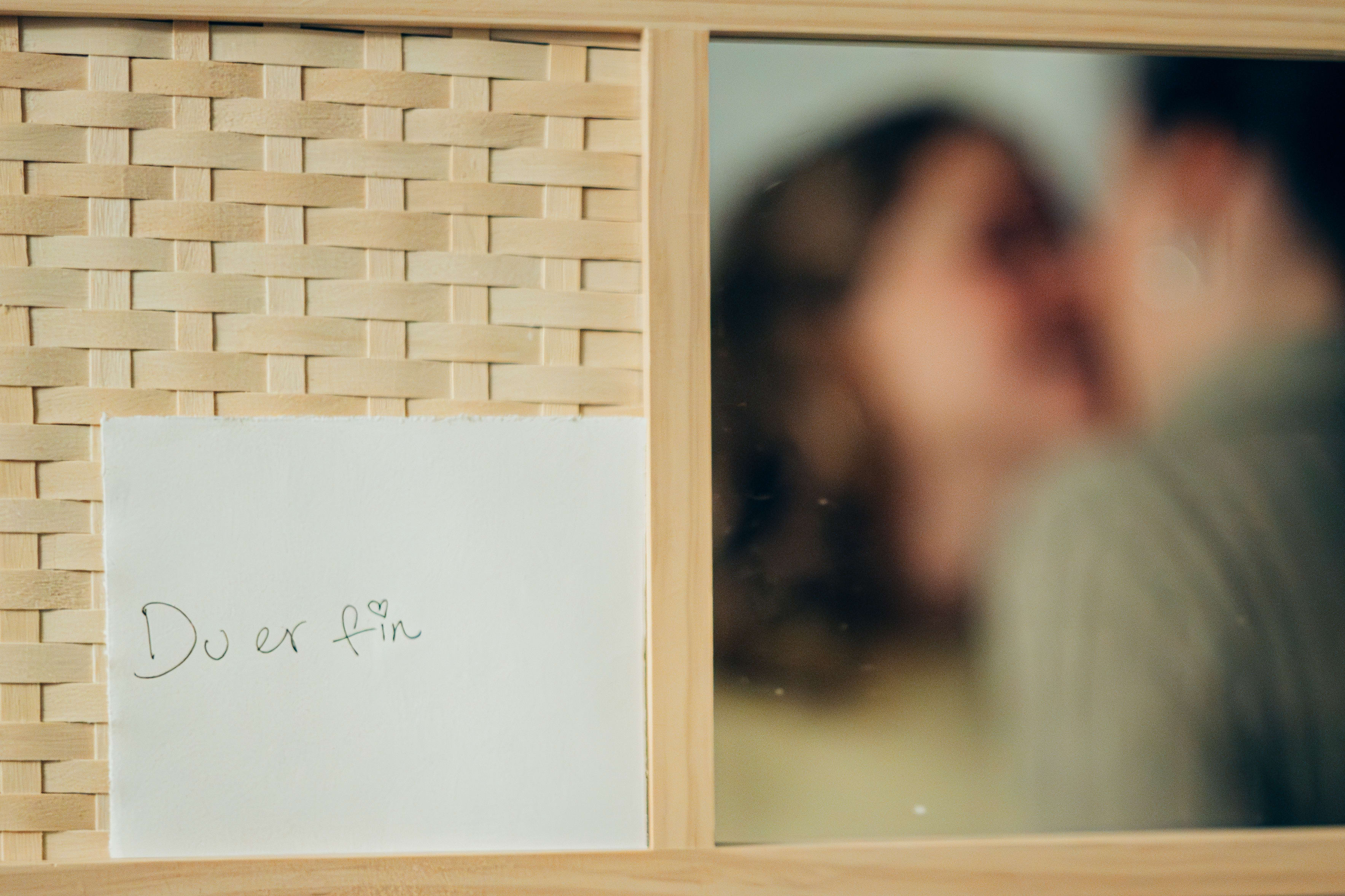 Ifølge Sørensen kan selv en prat med noen utløse forskjellige hormoner som får deg til å føle deg bedre.