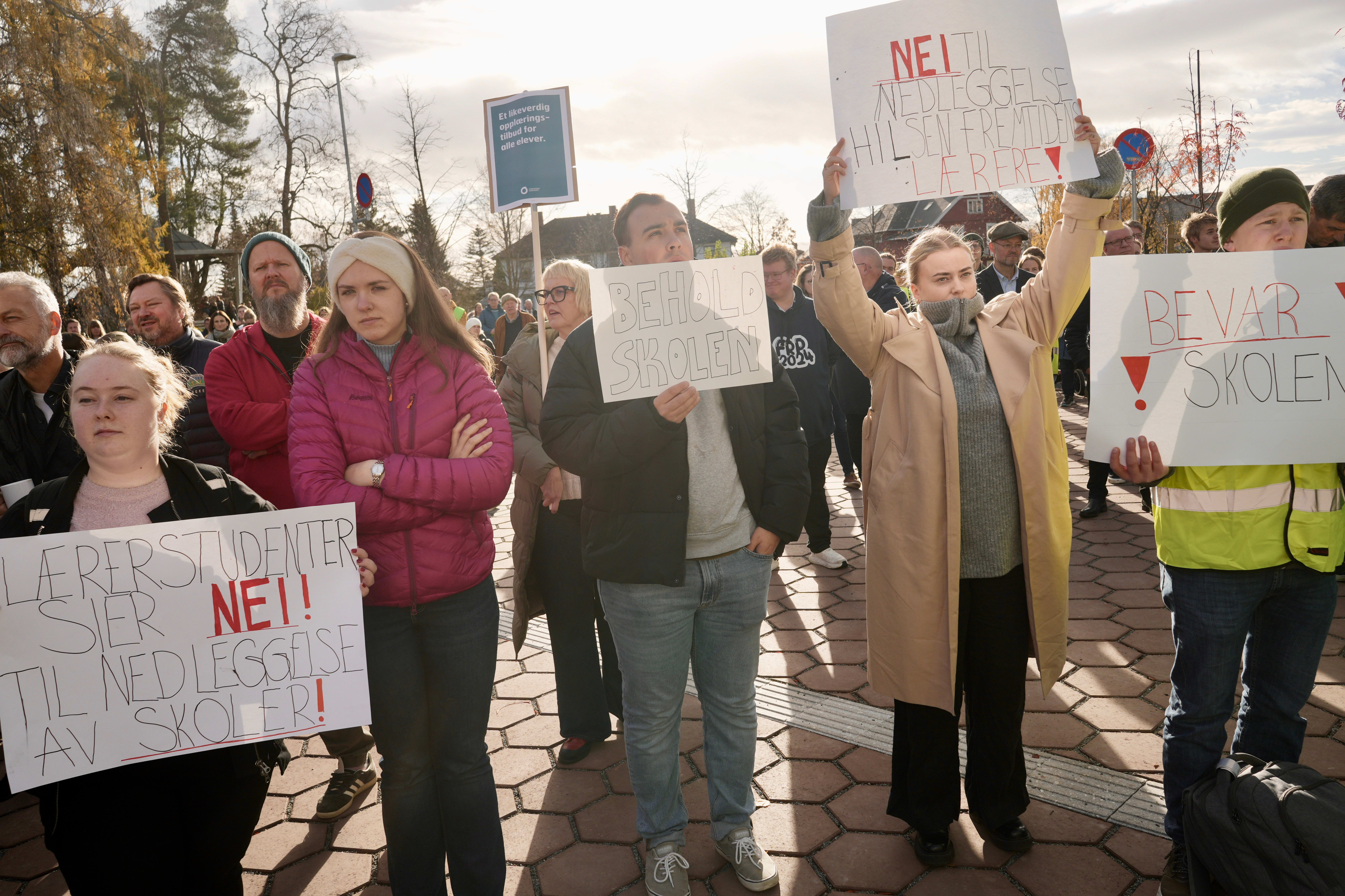 Færre elever, eldrebølgen skyller inn. Skolebråket i Innlandet er bare starten.