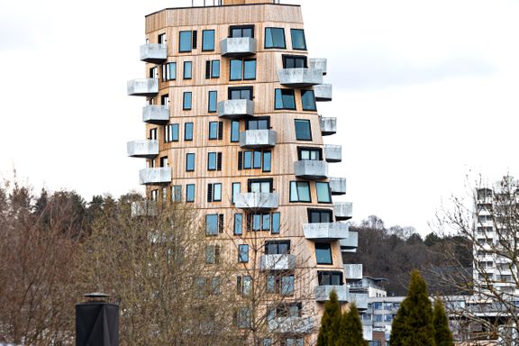 Det er kåret til Norges nest styggeste bygg. Bli med inn.