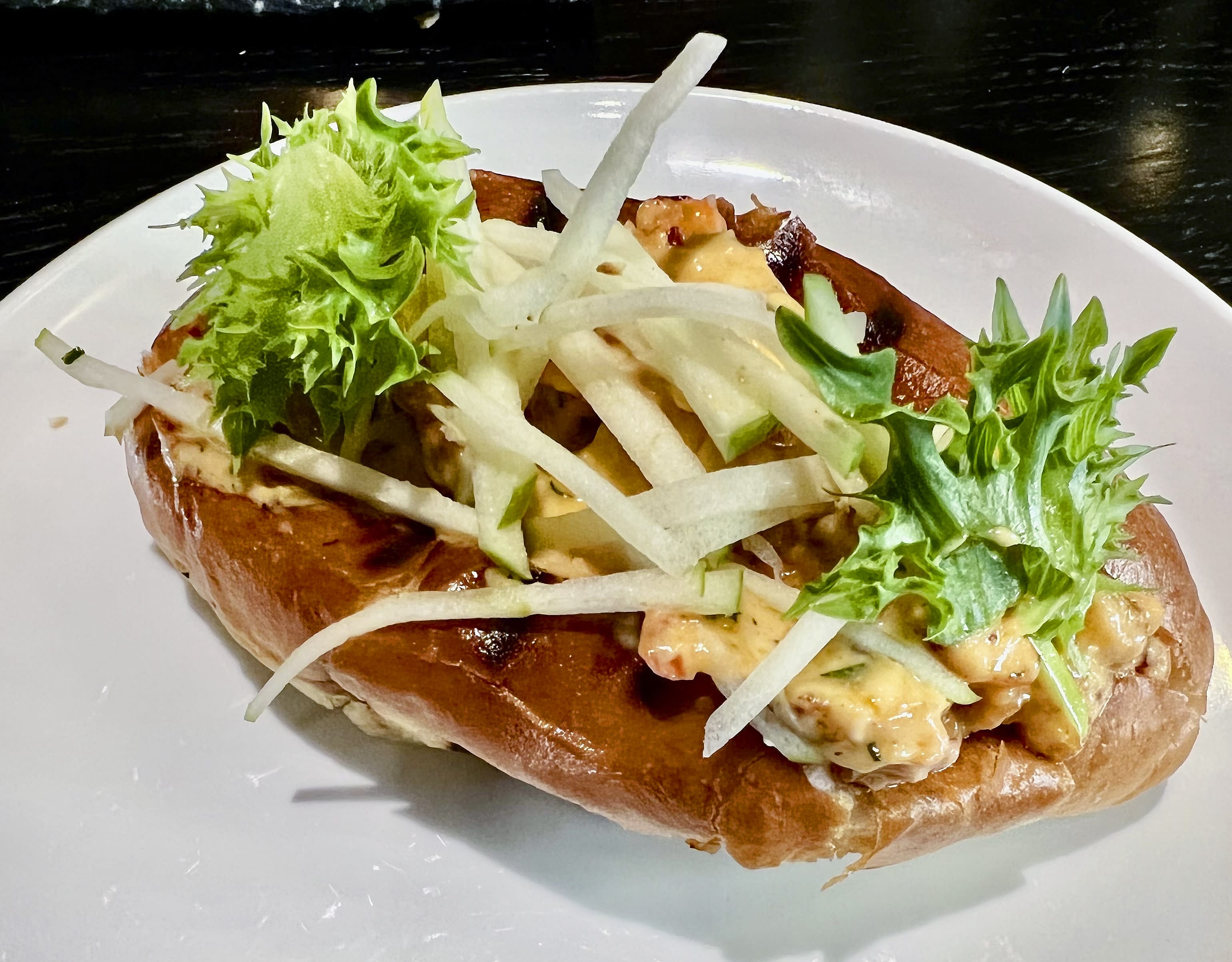 Lobsterroll smaker meget godt. 