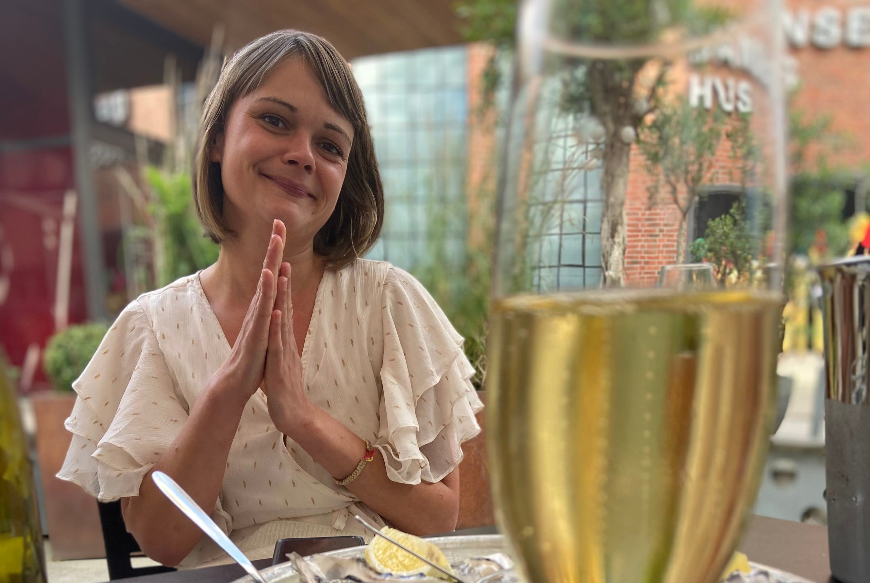 Du kommer langt med å være høflig, mener Elvegaard. 