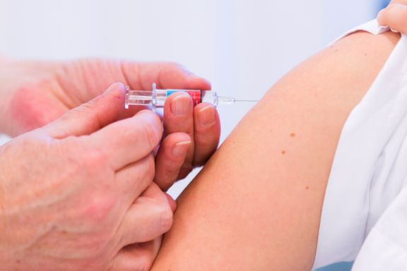  FHI vil beskytte de eldste mot influensa. Har bestilt 100.000 doser med kraftig vaksine.