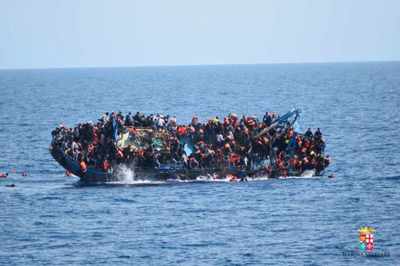 Over 100 døde båtflyktninger funnet i Libya
