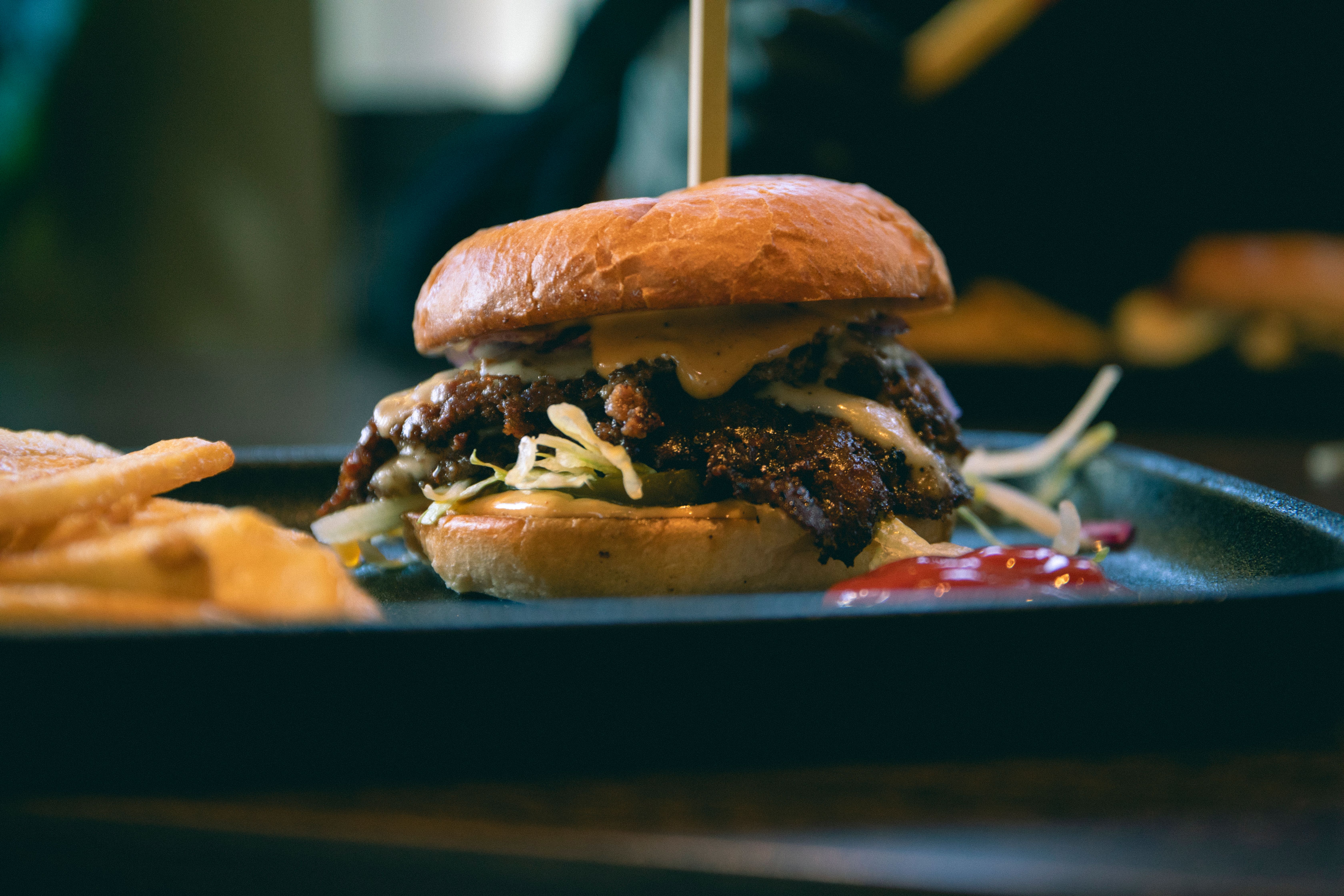 Vi har spist på 14 burgersteder. Her er dommen!