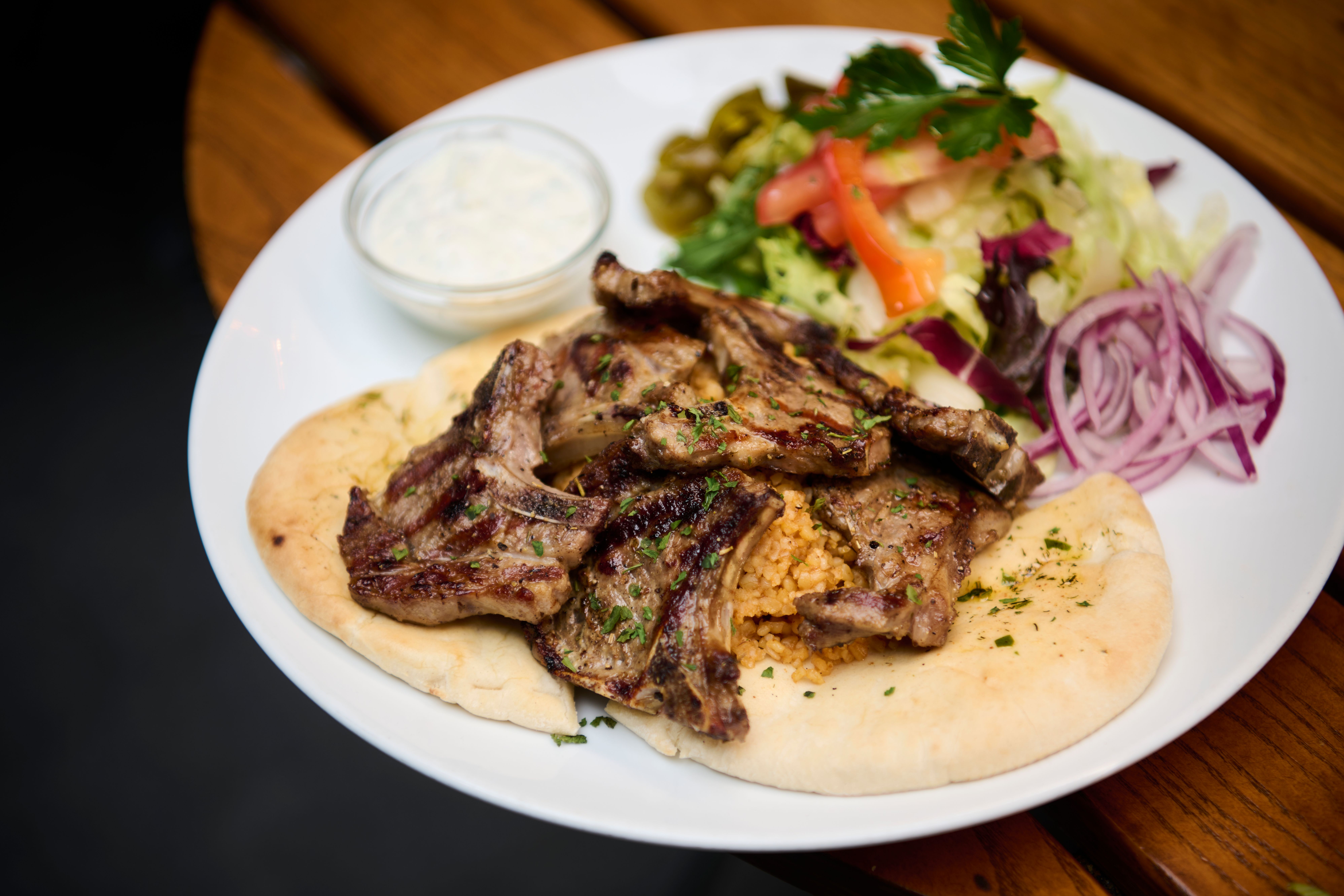 Café Sara har 60 retter på menyen. Vi testet alle sammen.